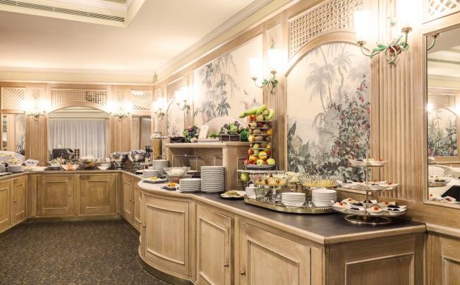 Фото отеля Adi Doria Grand Hotel