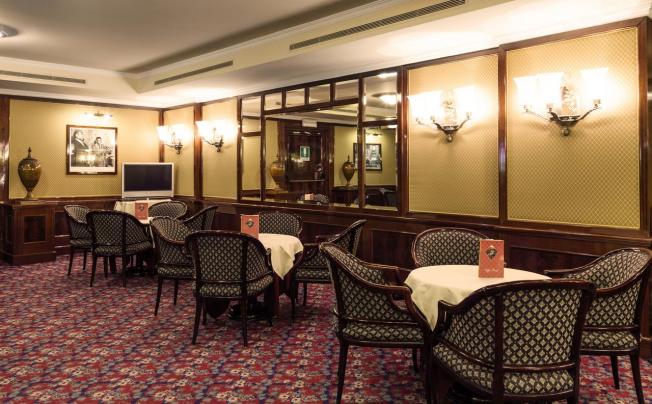 Фото отеля Adi Doria Grand Hotel