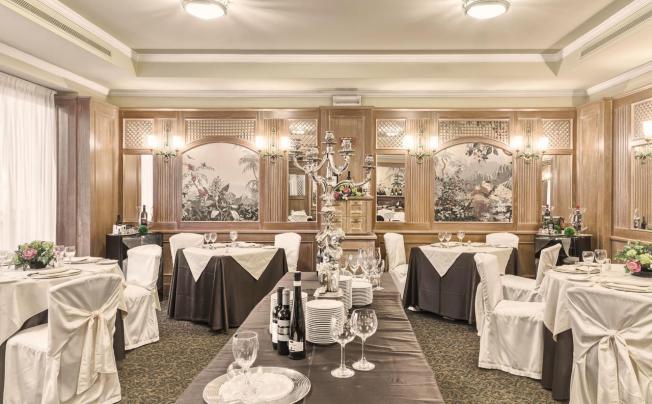 Фото отеля Adi Doria Grand Hotel