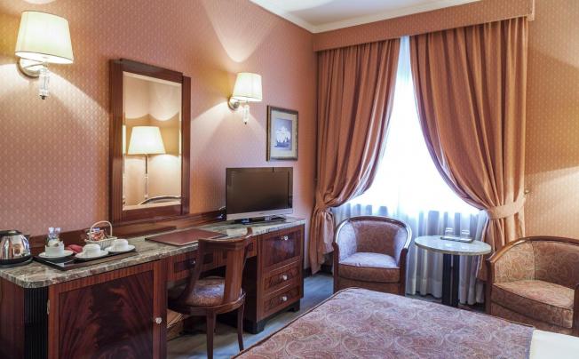 Фото отеля Adi Doria Grand Hotel