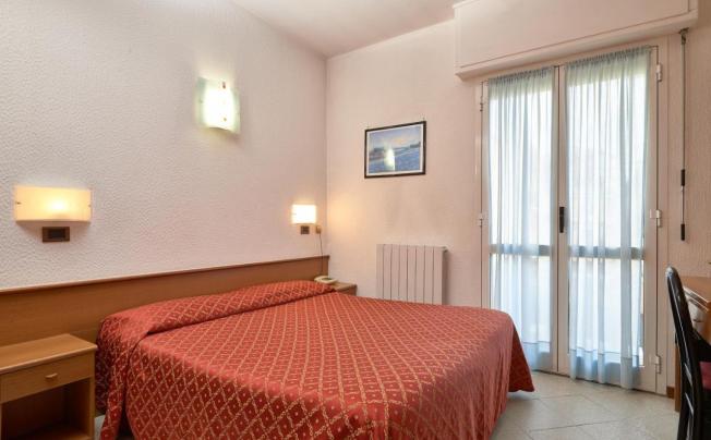 Фото отеля Careni Villa Italia Hotel