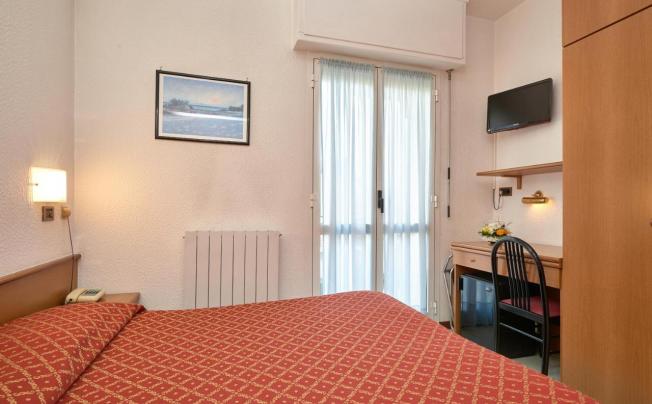 Фото отеля Careni Villa Italia Hotel