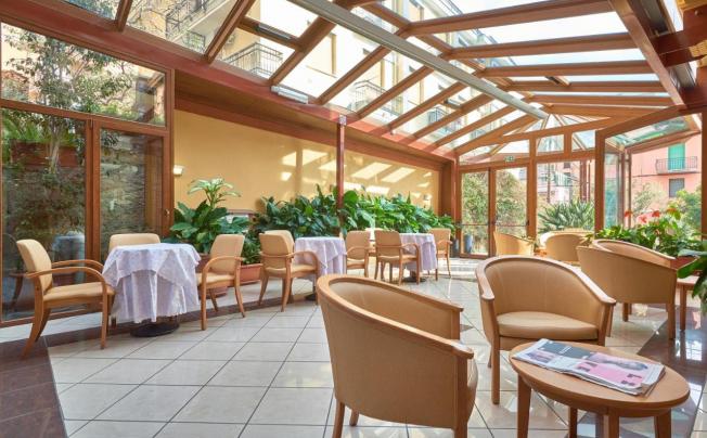 Фото отеля Careni Villa Italia Hotel