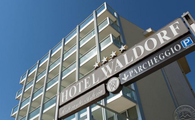 Фото отеля Waldorf Suite Hotel
