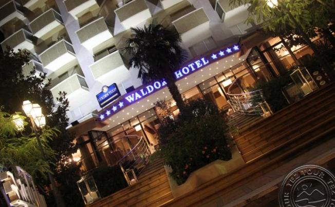 Фото отеля Waldorf Suite Hotel