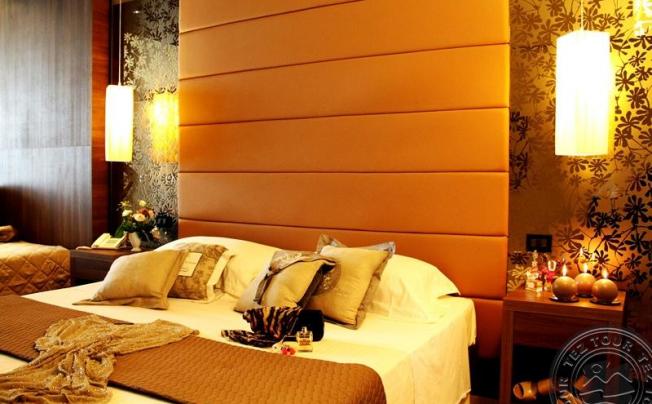 Фото отеля Waldorf Suite Hotel