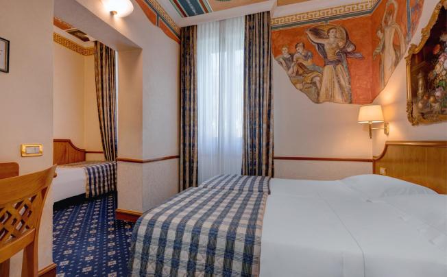 Фото отеля Amalfi Hotel Rome