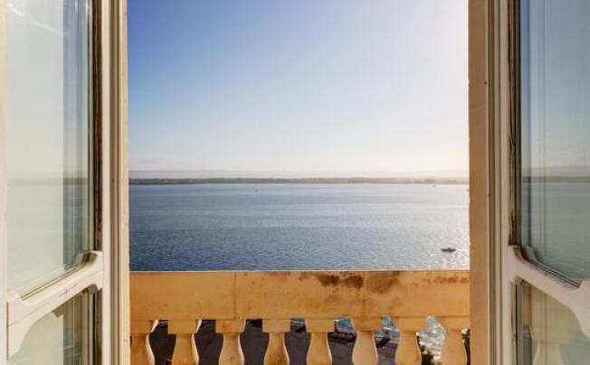 Фото отеля DES ETRANGERS HOTEL & SPA 