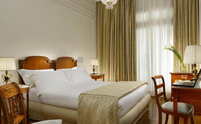 Фото отеля Grand hotel parkers
