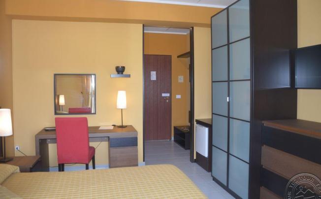 Фото отеля Jonio Hotel