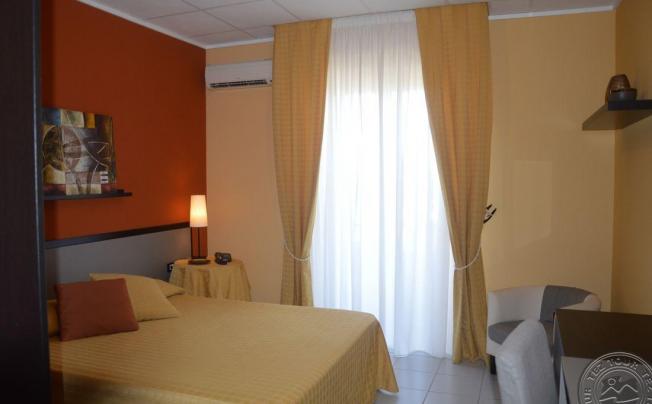 Фото отеля Jonio Hotel