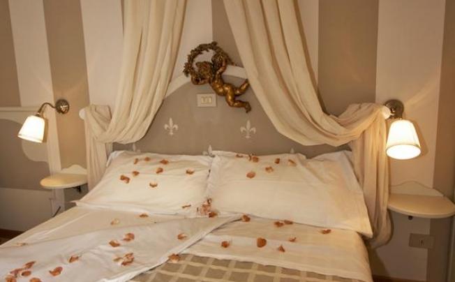 Фото отеля Mocambo Hotel
