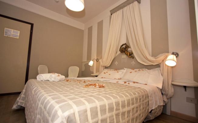 Фото отеля Mocambo Hotel