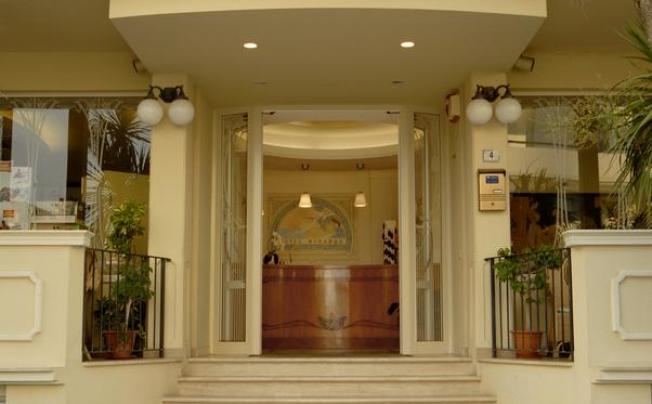 Фото отеля Mocambo Hotel