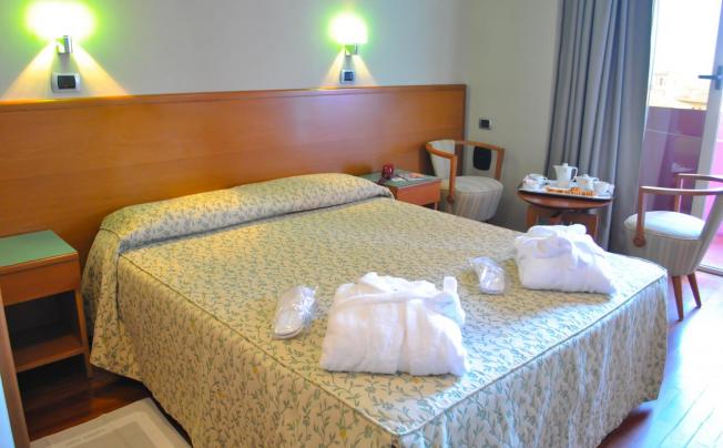 Фото отеля Senbhotel