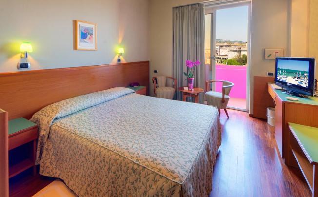 Фото отеля Senbhotel