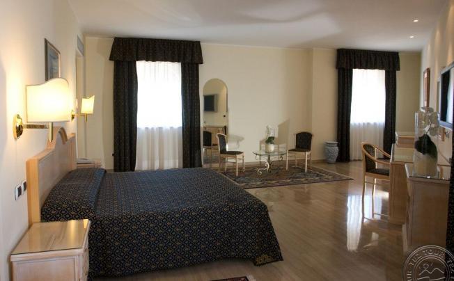 Фото отеля Sant' Alphio Garden Hotel & Spa