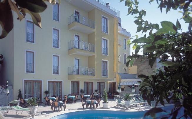 Фото отеля Albatros Hotel Sorrento