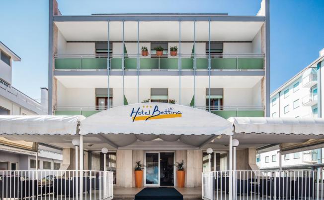 Фото отеля Bettina Hotel