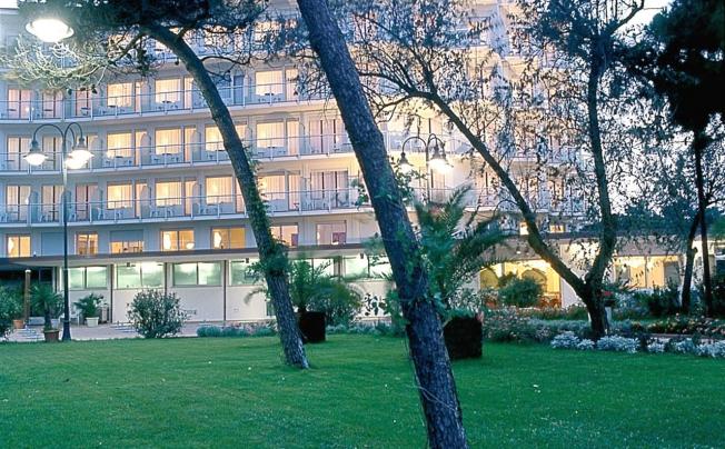 Фото отеля Bellevue Beach Hotel