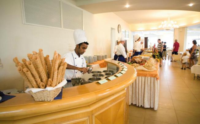 Фото отеля Bellevue Beach Hotel