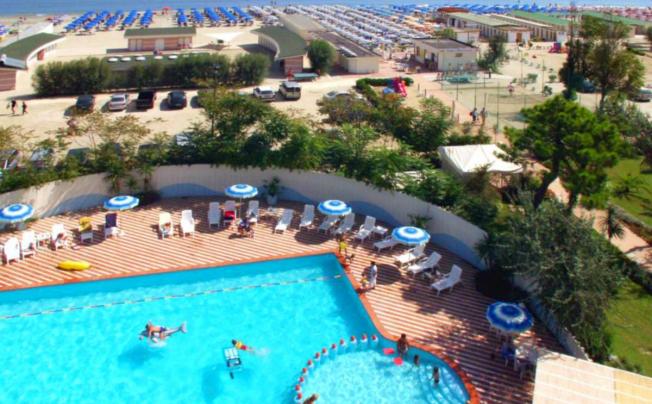 Фото отеля Bellevue Beach Hotel