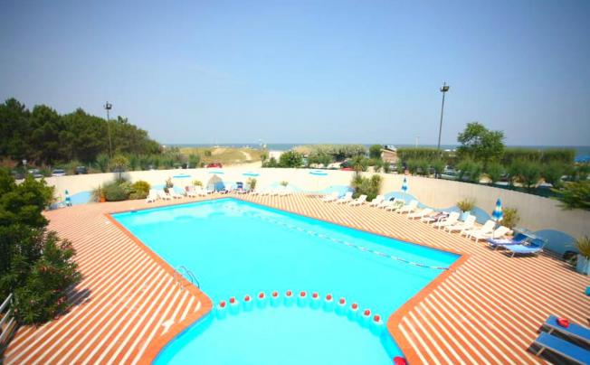 Фото отеля Bellevue Beach Hotel