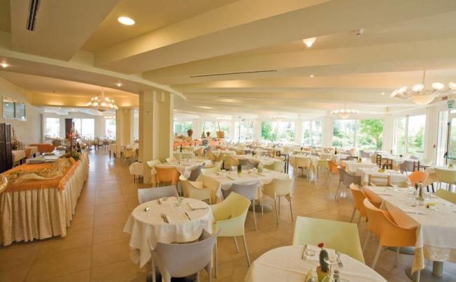 Фото отеля Bellevue Beach Hotel