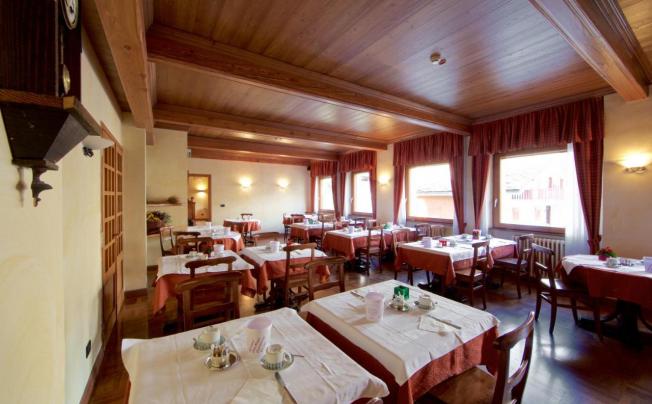 Фото отеля Croux Hotel