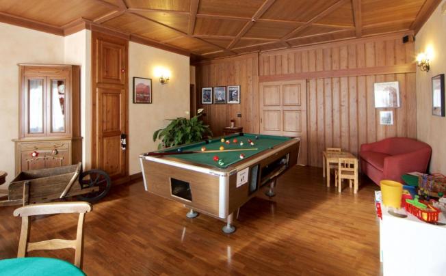 Фото отеля Croux Hotel