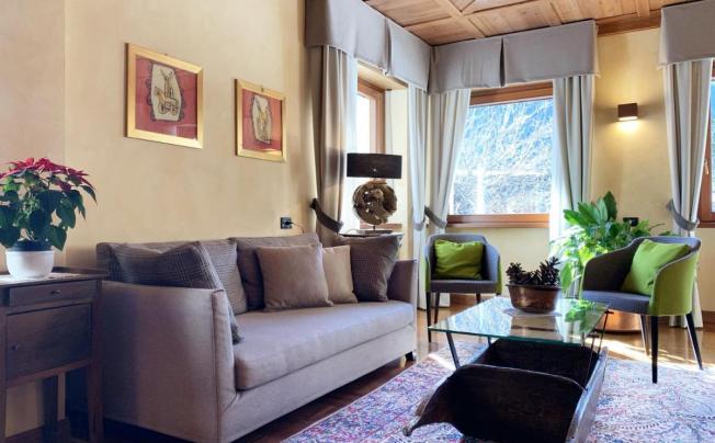 Фото отеля Croux Hotel
