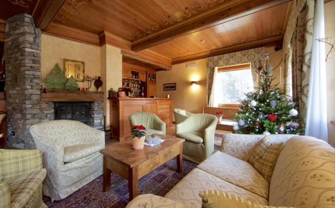 Фото отеля Croux Hotel