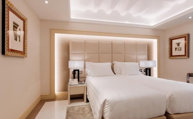 Фото отеля Aleph Rome Hotel, Curio Collection By Hilton