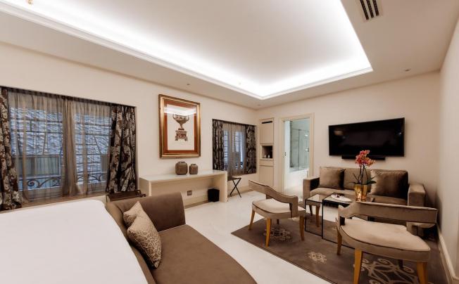 Фото отеля Aleph Rome Hotel, Curio Collection By Hilton