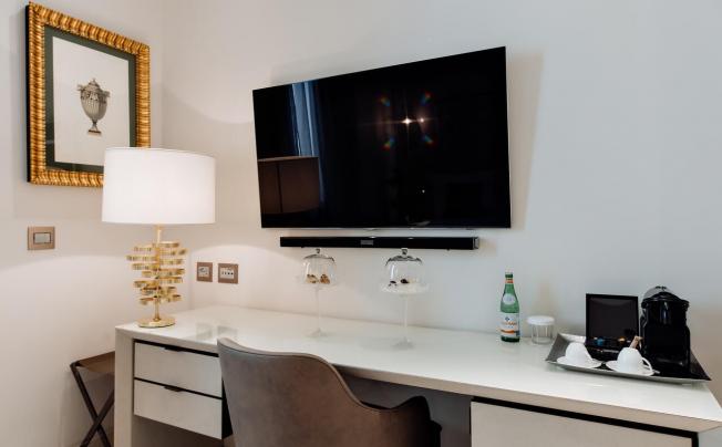 Фото отеля Aleph Rome Hotel, Curio Collection By Hilton