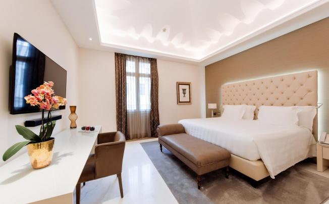 Фото отеля Aleph Rome Hotel, Curio Collection By Hilton