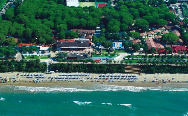Фото отеля Holiday Village