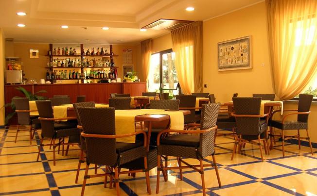 Фото отеля Albatros Hotel Terracina
