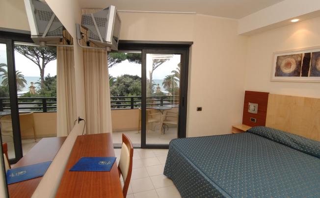 Фото отеля Albatros Hotel Terracina