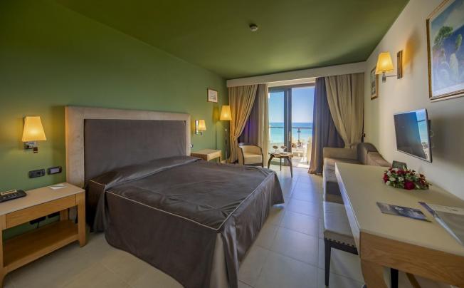 Фото отеля Cefalu Sea Palace