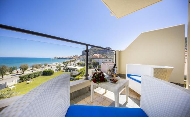 Фото отеля Cefalu Sea Palace