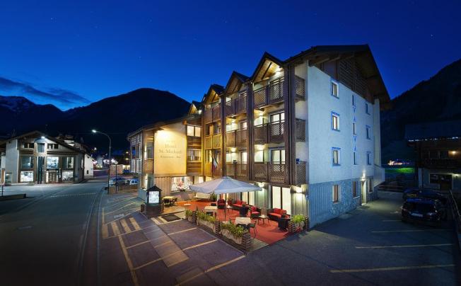 Фото отеля St. Michel Hotel
