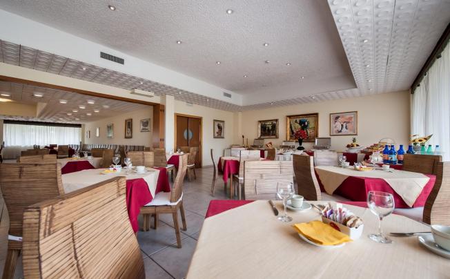 Фото отеля Best Western Hotel Hr