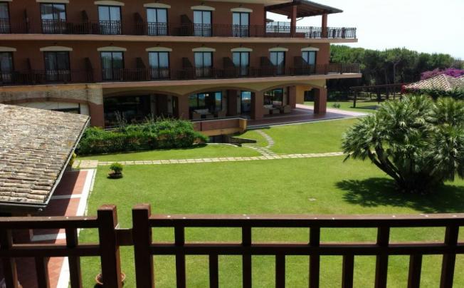 Фото отеля Golden Tulip Resort Marina di Castello