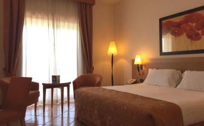 Фото отеля Golden Tulip Resort Marina di Castello