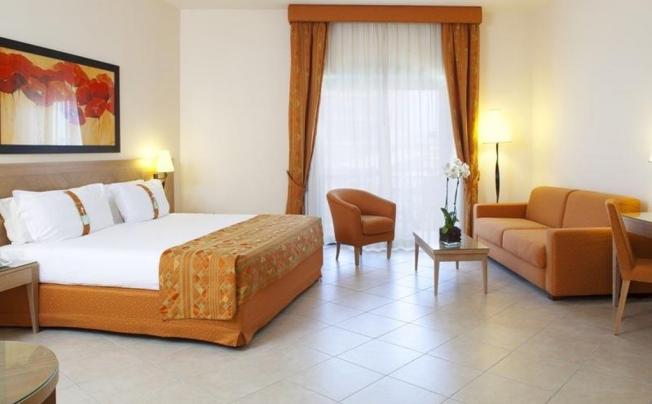 Фото отеля Golden Tulip Resort Marina di Castello