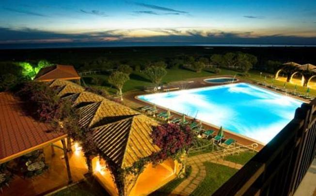 Фото отеля Golden Tulip Resort Marina di Castello