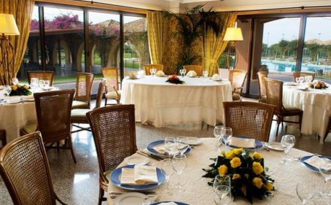 Фото отеля Golden Tulip Resort Marina di Castello