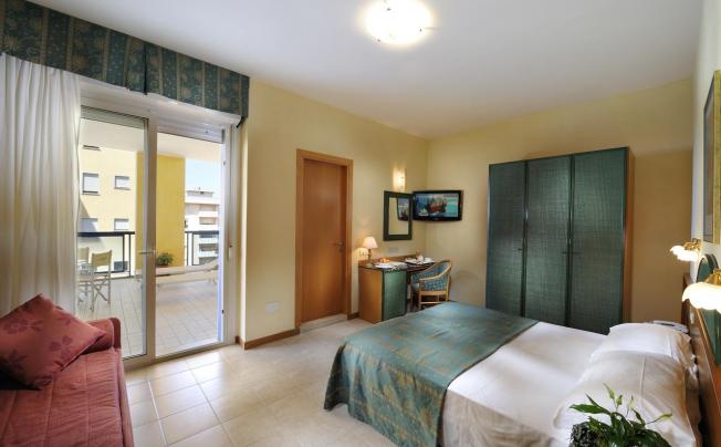 Фото отеля Hotel bellevue