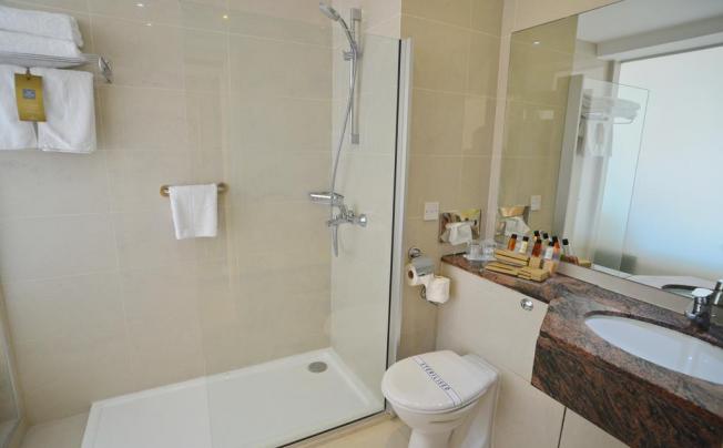 Фото отеля Golden Bay Beach Hotel